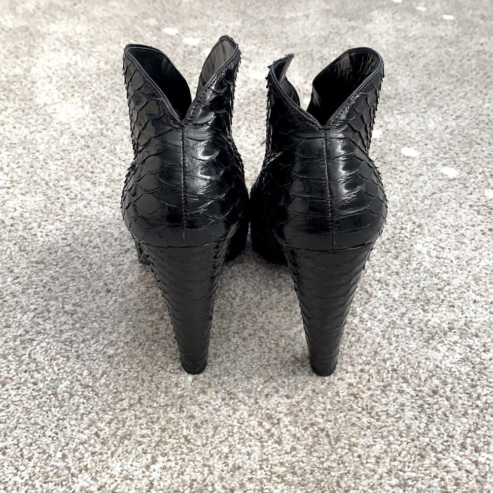 Miu Miu Python Snake Heeled Ankle Booties. Sz 40. - image 5